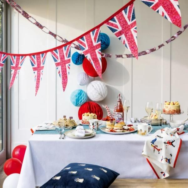 Union flag bunting and party table